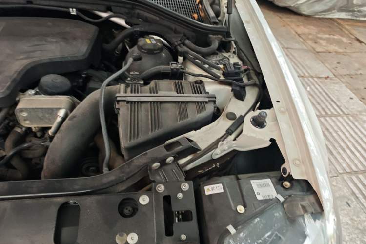 Used BMW X3 2016 sDrive20i Engine Bay Left