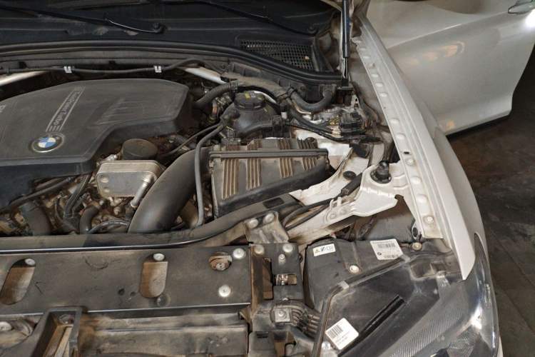 Used BMW X3 2016 sDrive20i Engine Bay Left