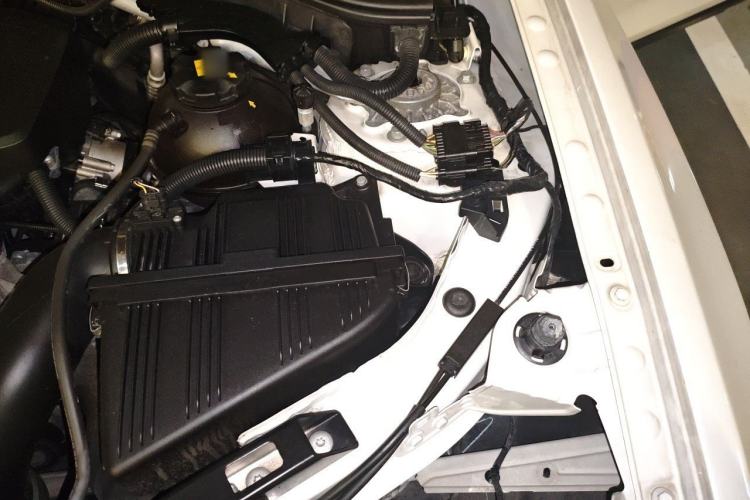 Used BMW X3 2016 sDrive20i Engine Bay Left