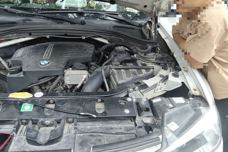 Used BMW X3 2016 sDrive20i Engine Bay Left