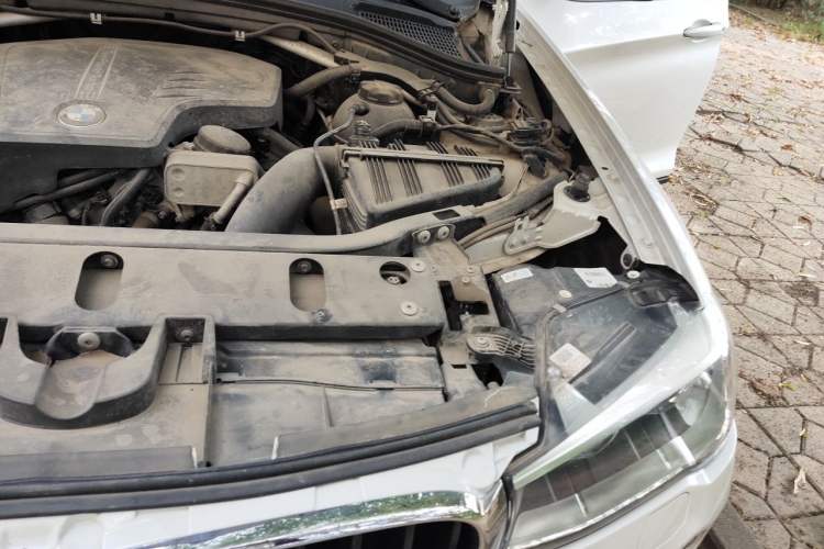 Used BMW X3 2016 sDrive20i Engine Bay Left