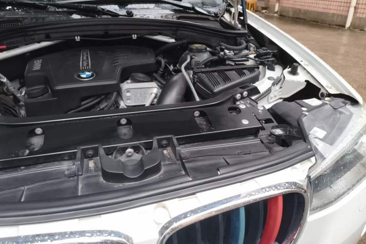 Used BMW X3 2016 sDrive20i Engine Bay Left