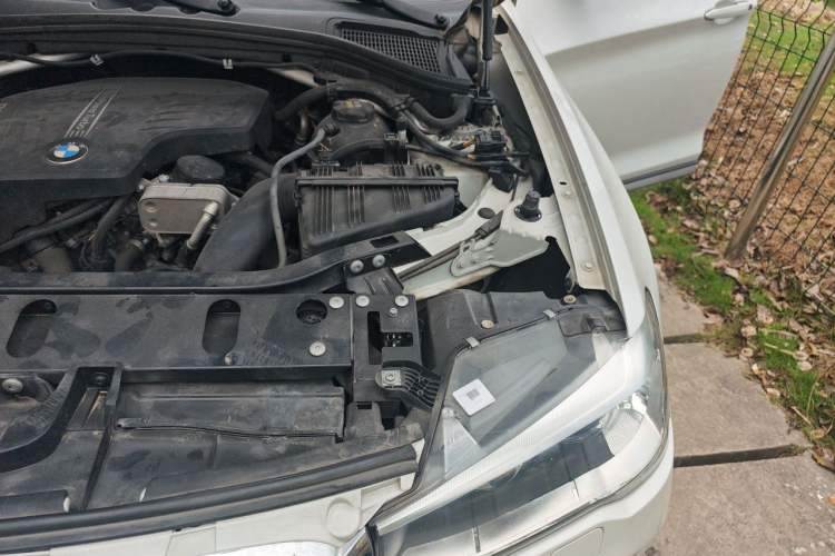 Used BMW X3 2016 sDrive20i Engine Bay Left