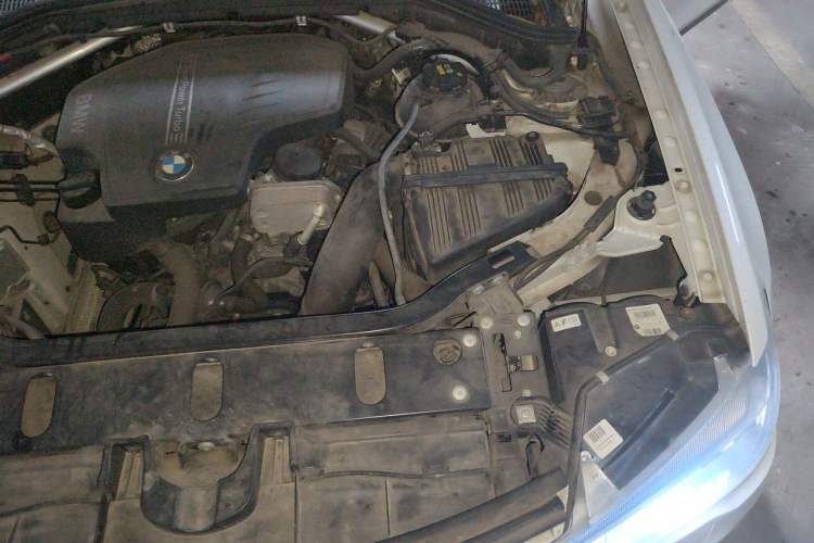 Used BMW X3 2016 sDrive20i Engine Bay Left