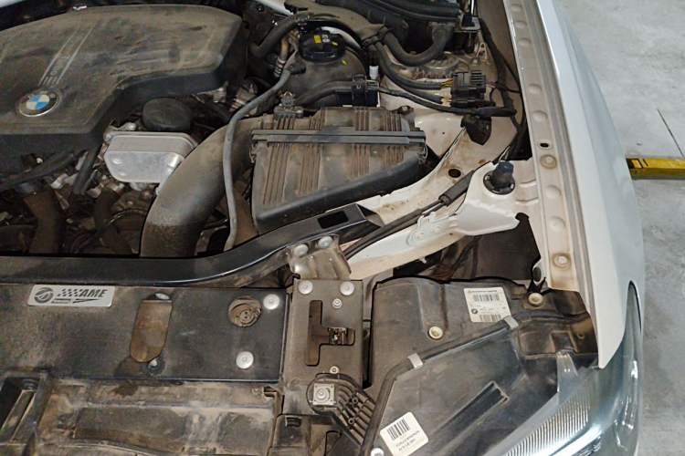 Used BMW X3 2016 sDrive20i Engine Bay Left