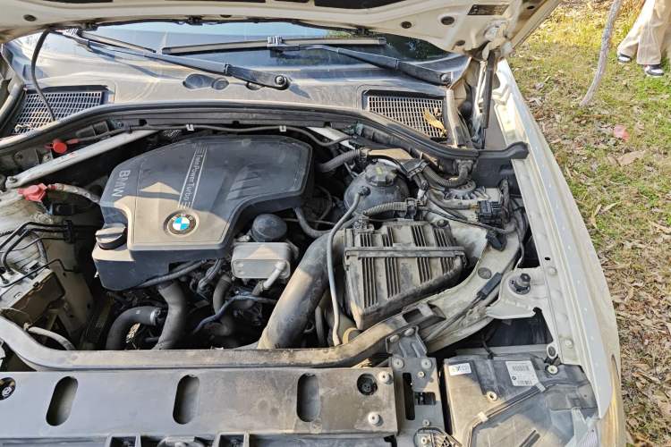 Used BMW X3 2016 sDrive20i Engine Bay Left