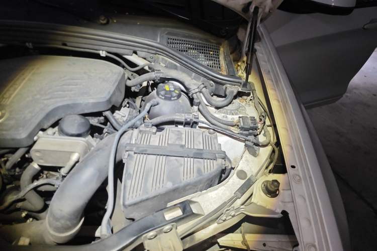 Used BMW X3 2016 xDrive20i M Sport Edition Engine Bay Left