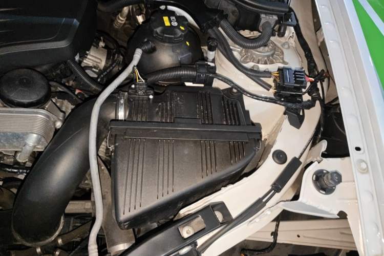 Used BMW X3  Engine Bay Left