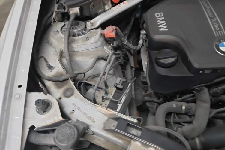 Used BMW X3 2016 xDrive20i M Sport Edition Engine Bay Right