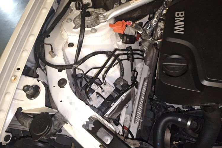 Used BMW X3 2016 sDrive20i Engine Bay Right