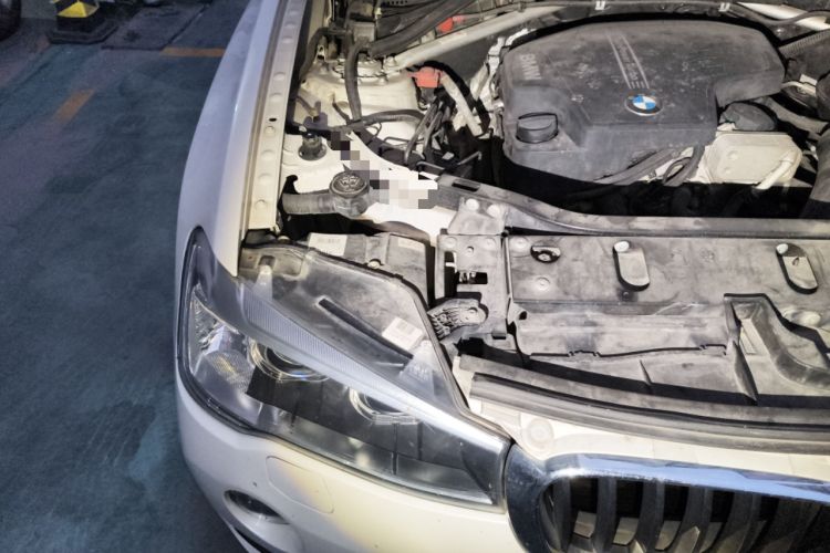 Used BMW X3 2016 sDrive20i Engine Bay Right