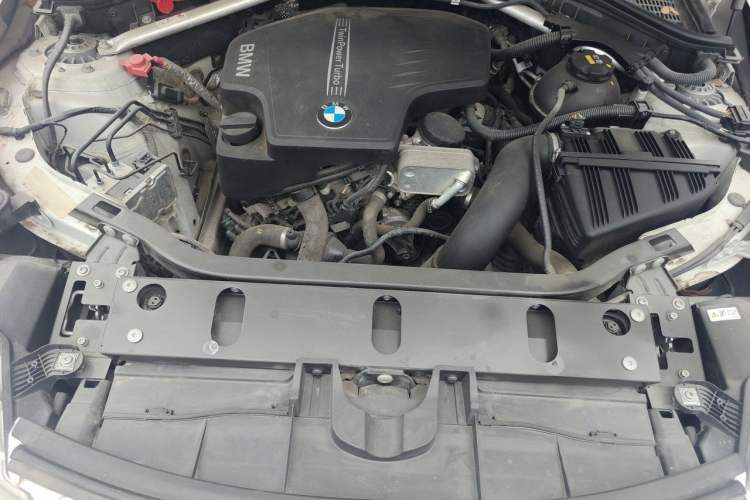Used BMW X3 2016 sDrive20i Engine Bay