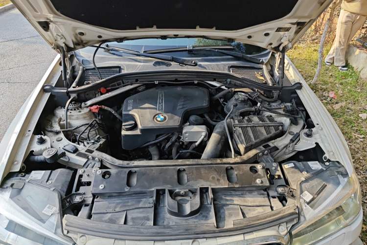 Used BMW X3 2016 sDrive20i Engine Bay