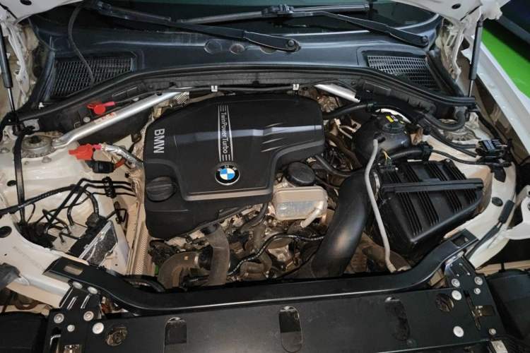 Used BMW X3  Engine Bay