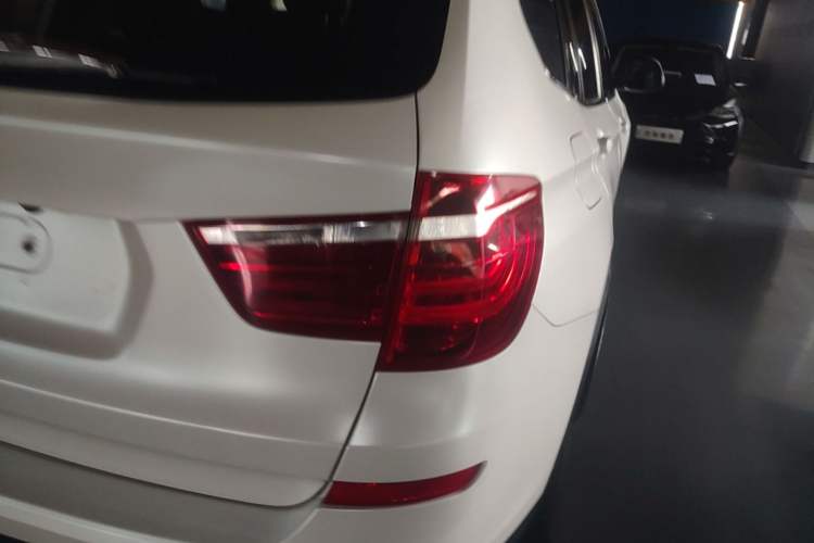 Used BMW X3 2016 sDrive20i Exterior 3