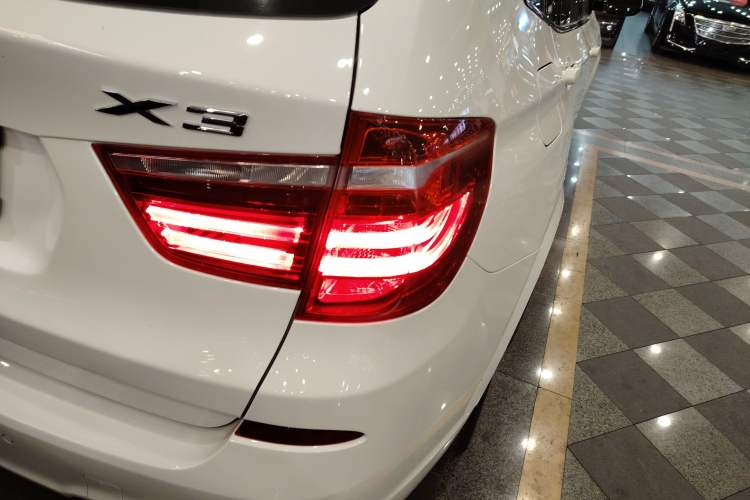 Used BMW X3 2016 xDrive20i M Sport Edition Exterior 3