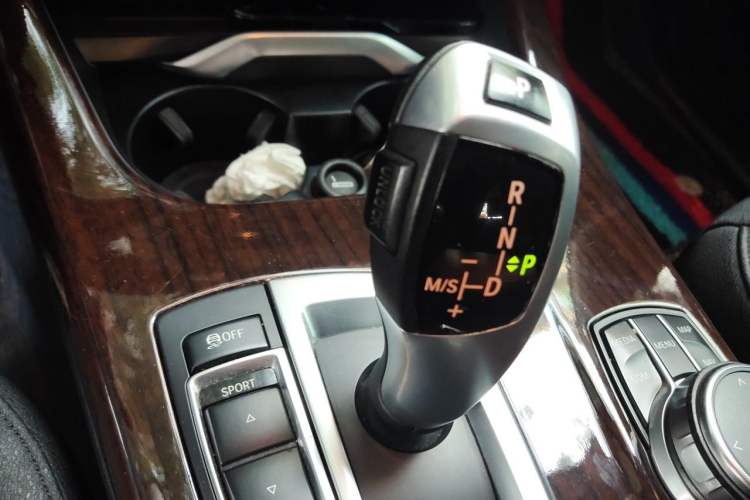 Used BMW X3 2016 sDrive20i Gear Lever