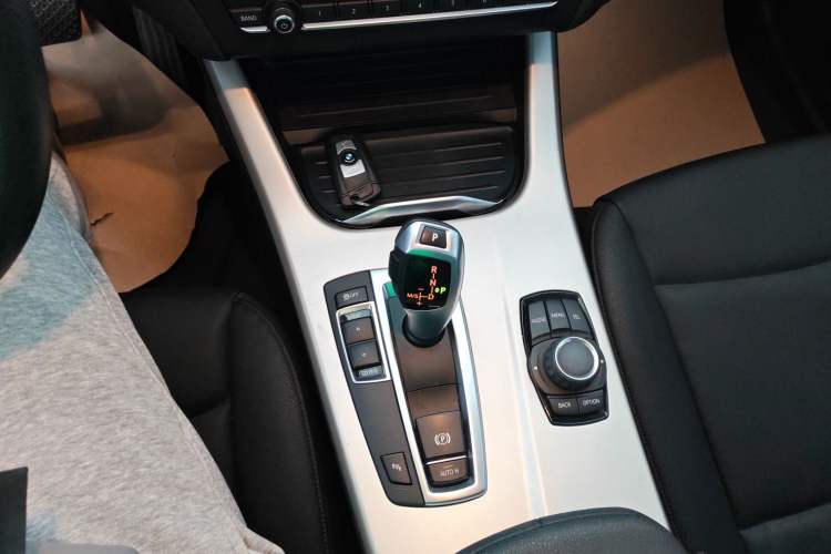Used BMW X3 2016 sDrive20i Gear Lever