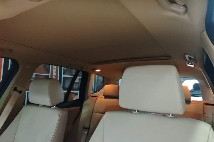 Used BMW X3 2016 sDrive20i Headliner