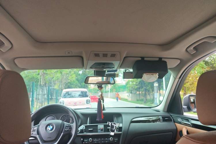 Used BMW X3 2016 sDrive20i Headliner