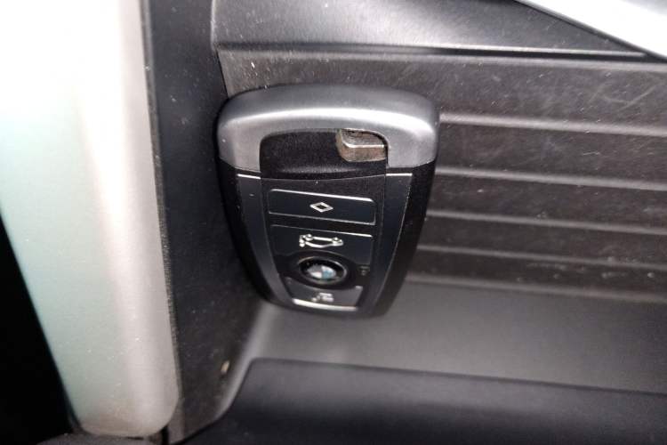 Used BMW X3 2016 sDrive20i Interior 1