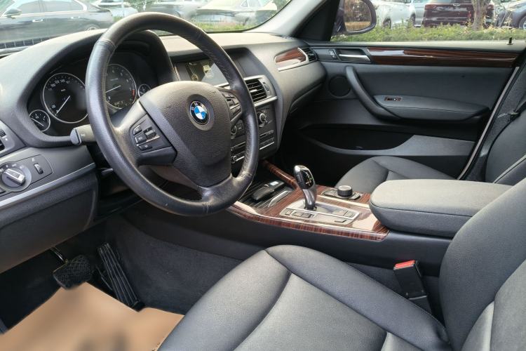 Used BMW X3 2016 sDrive20i Interior 1