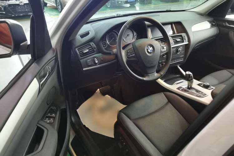 Used BMW X3 2016 sDrive20i Interior 2