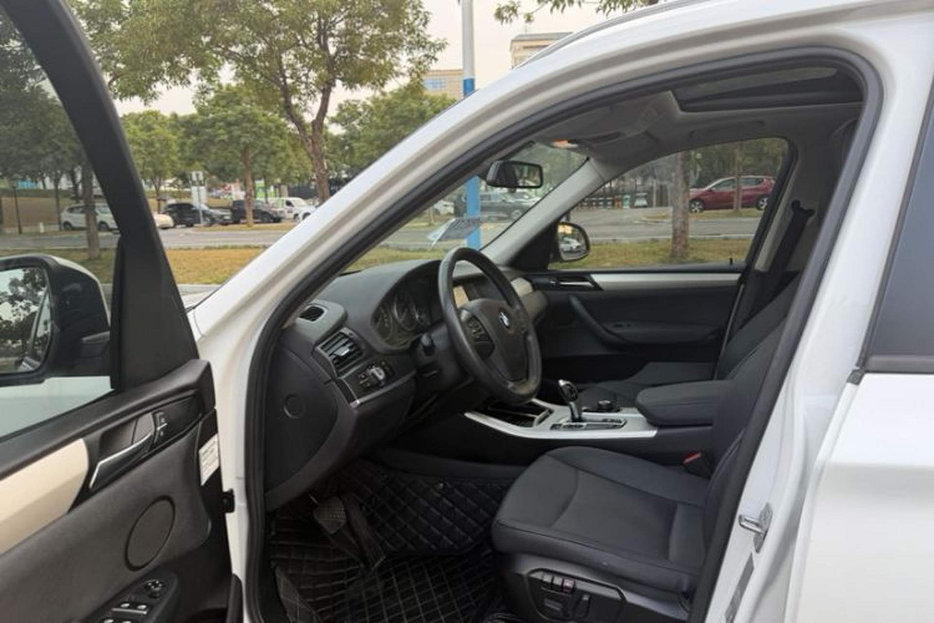 Used BMW X3 2016 sDrive20i Interior 2