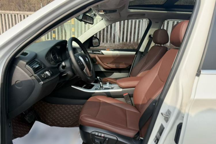 Used BMW X3 2016 sDrive20i Interior 3