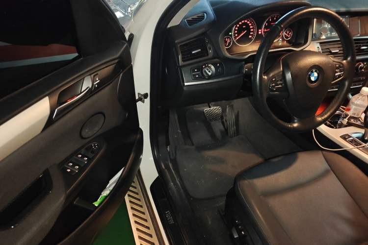 Used BMW X3 2016 sDrive20i Interior 3