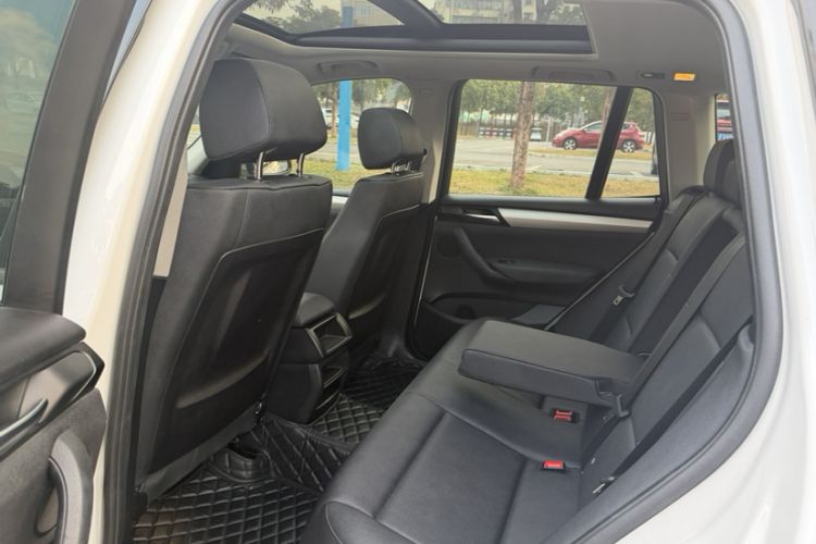Used BMW X3 2016 sDrive20i Interior 3