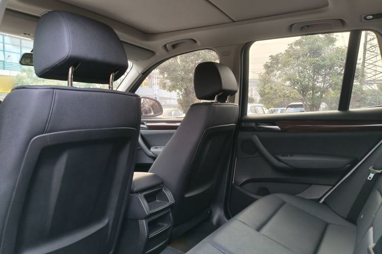 Used BMW X3 2016 sDrive20i Interior 3
