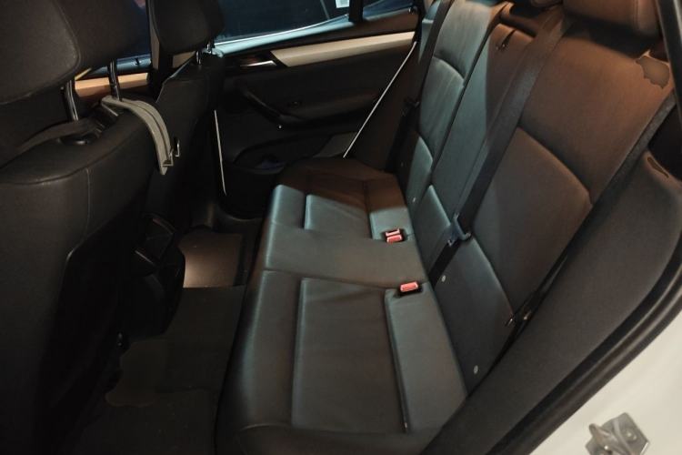 Used BMW X3 2016 sDrive20i Interior 4