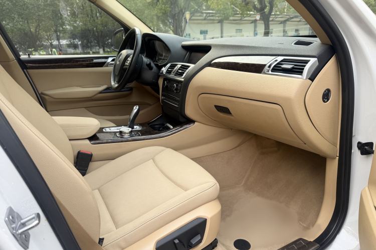 Used BMW X3 2016 sDrive20i Interior 5