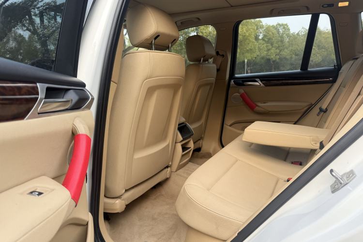 Used BMW X3 2016 sDrive20i Interior 6