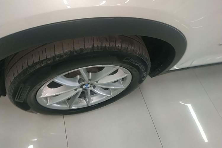 Used BMW X3 2016 sDrive20i Left Front Wheel Hub