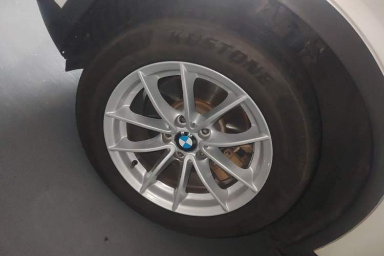 Used BMW X3 2016 sDrive20i Left Front Wheel Hub