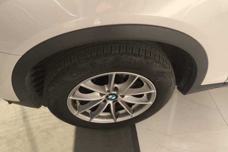 Used BMW X3 2016 sDrive20i Left Front Wheel Hub