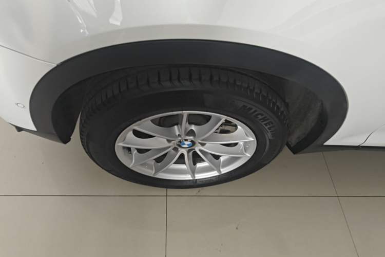 Used BMW X3 2016 sDrive20i Left Front Wheel Hub