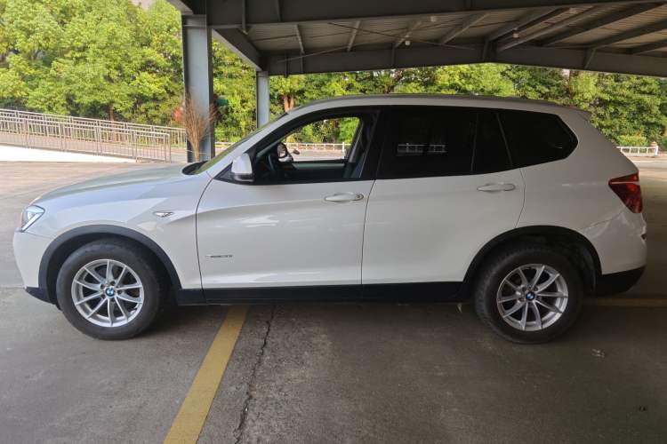 Used BMW X3 2016 sDrive20i Left Side