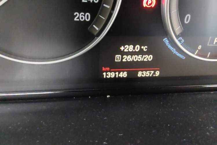 Used BMW X3 2016 sDrive20i Odometer Close Up