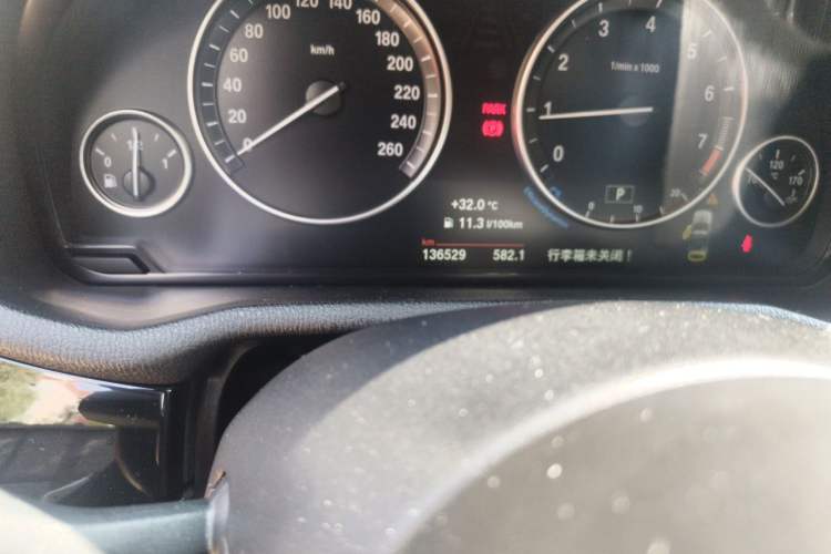 Used BMW X3 2016 xDrive20i M Sport Edition Odometer Close Up