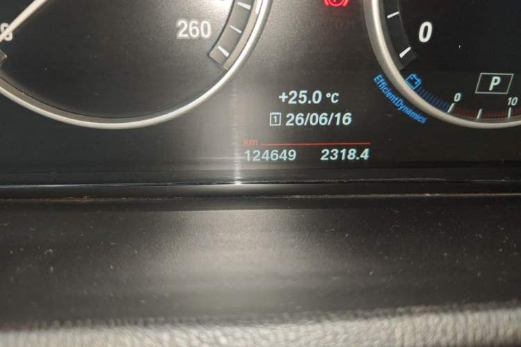Used BMW X3 2016 sDrive20i Odometer Close Up