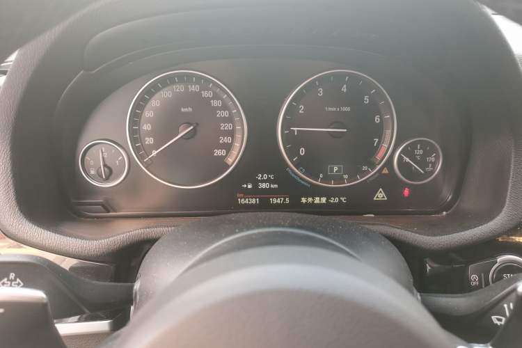 Used BMW X3 2016 xDrive20i M Sport Edition Odometer Close Up