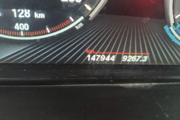 Used BMW X3 2016 sDrive20i Odometer Close Up