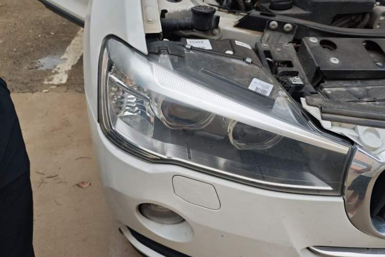 Used BMW X3 2016 sDrive20i Right Front Headlight