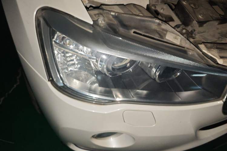 Used BMW X3 2016 sDrive20i Right Front Headlight