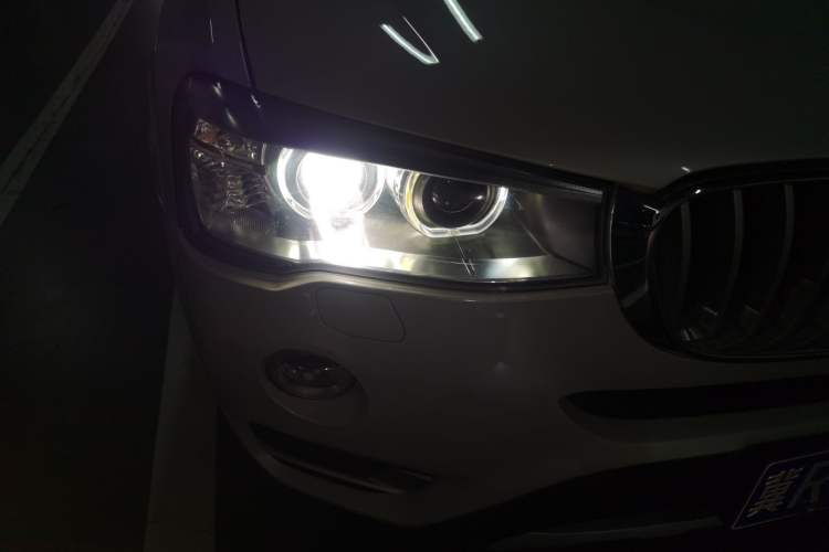 Used BMW X3 2016 sDrive20i Right Front Headlight