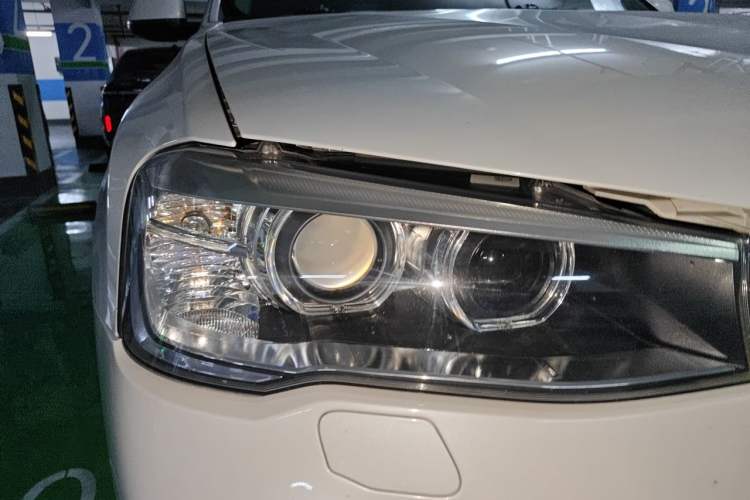 Used BMW X3  Right Front Headlight