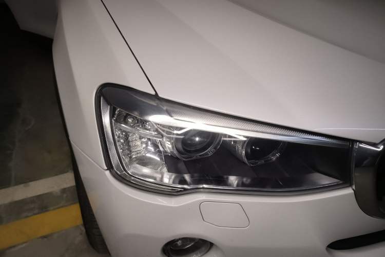 Used BMW X3 2016 sDrive20i Right Front Headlight